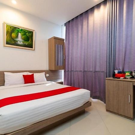 Hotel Domino Палембанг Экстерьер фото