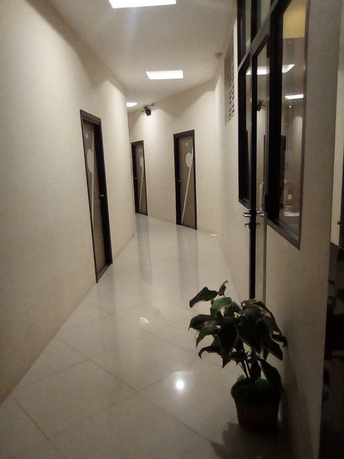 Hotel Domino Палембанг Экстерьер фото